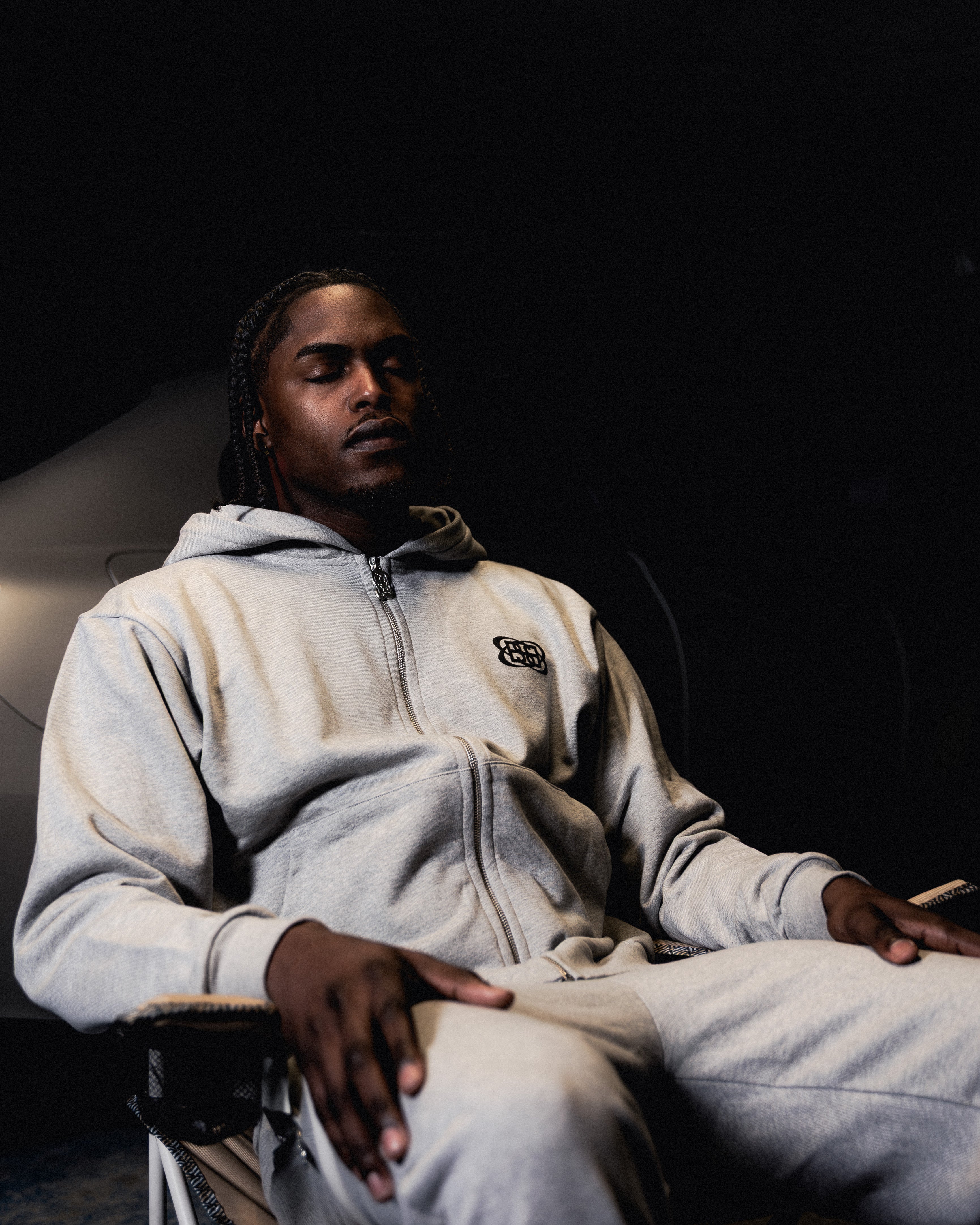 SWEAT ZIPPÉ À CAPUCHE GRIS