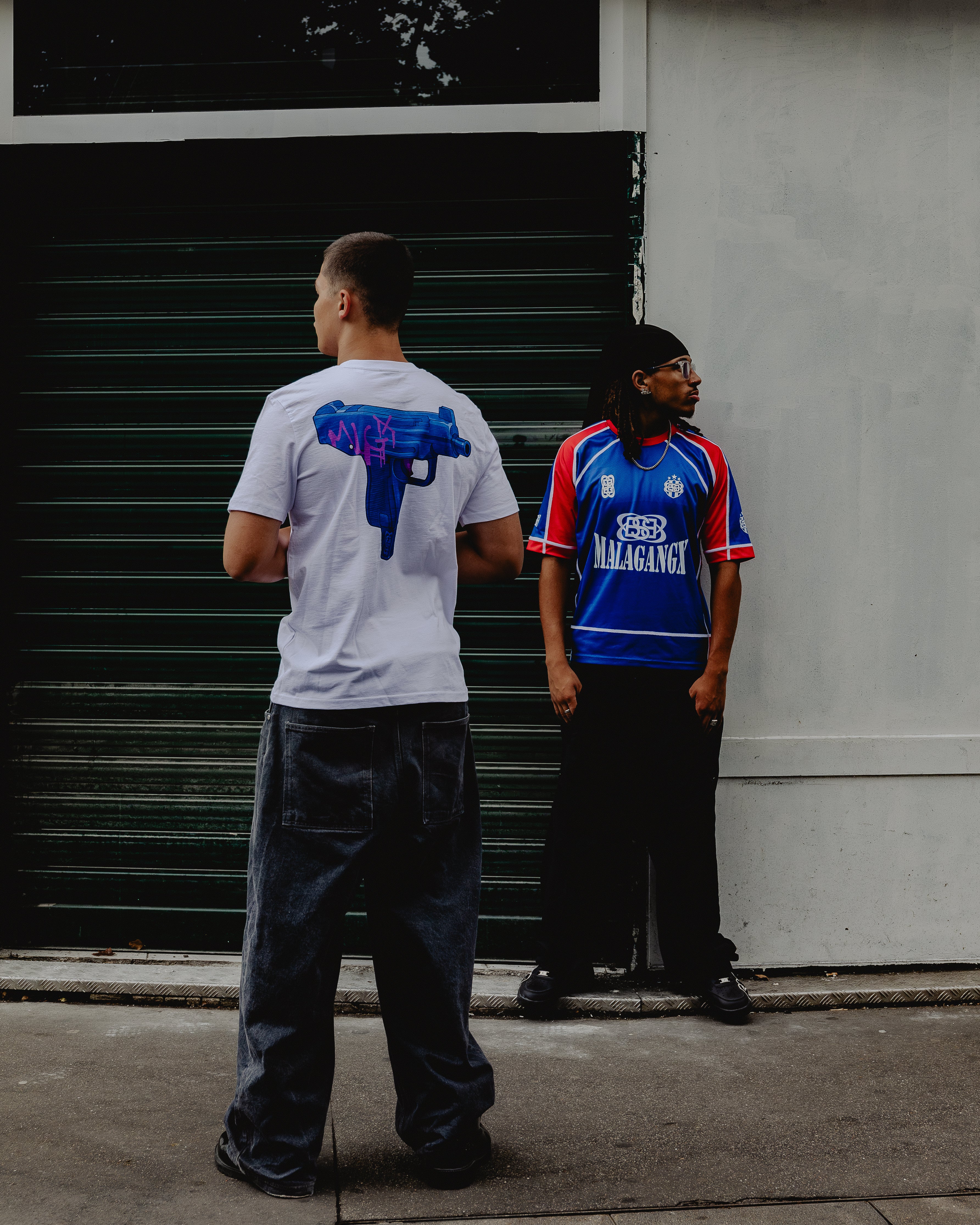 TEE SHIRT BLUE GUN